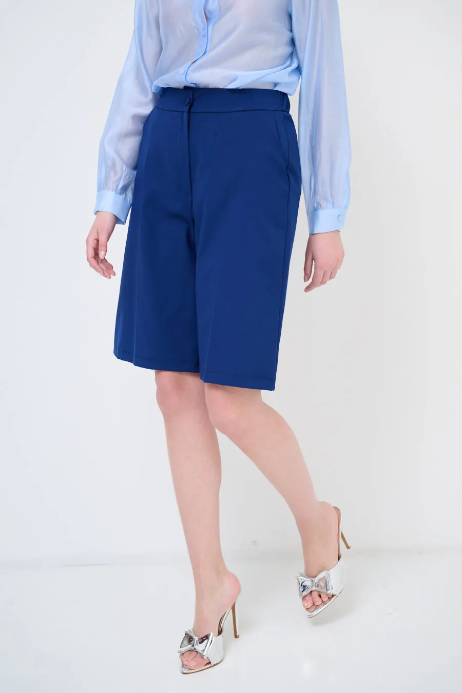 High-waisted tailored bermuda shorts wholesale
