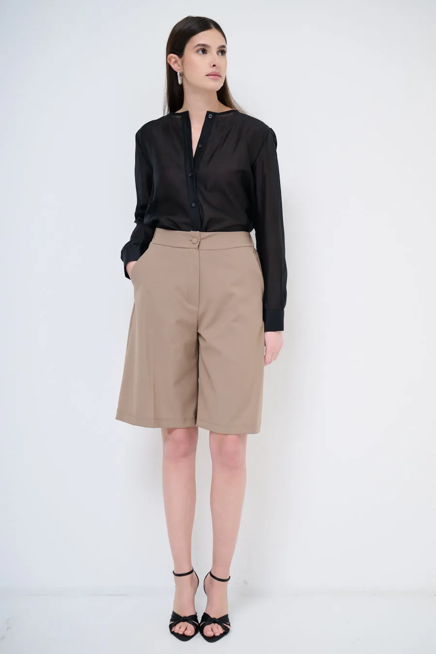 High-waisted tailored bermuda shorts wholesale