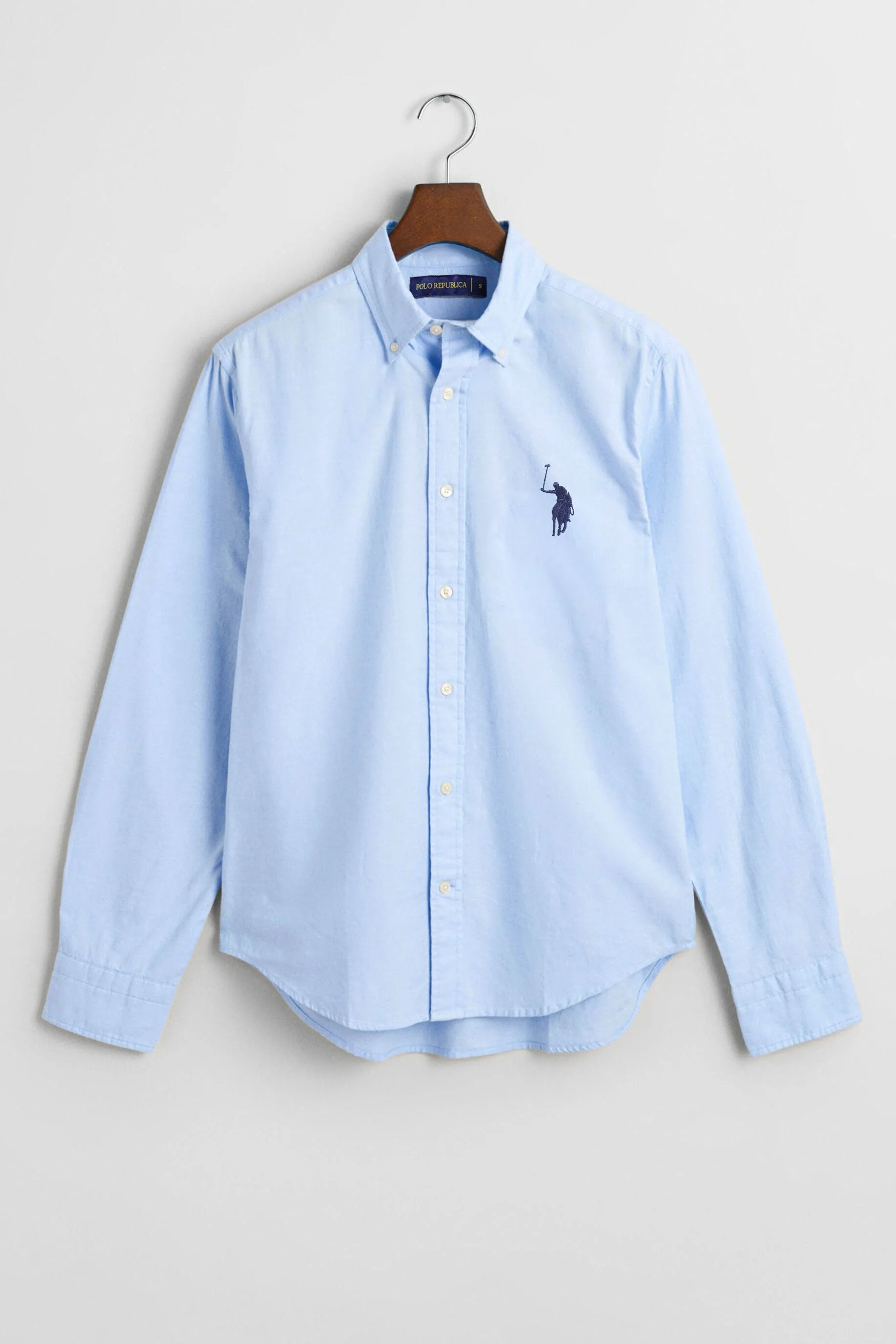 Polo Republica Men's Embroidered Button-Down Casual Shirt