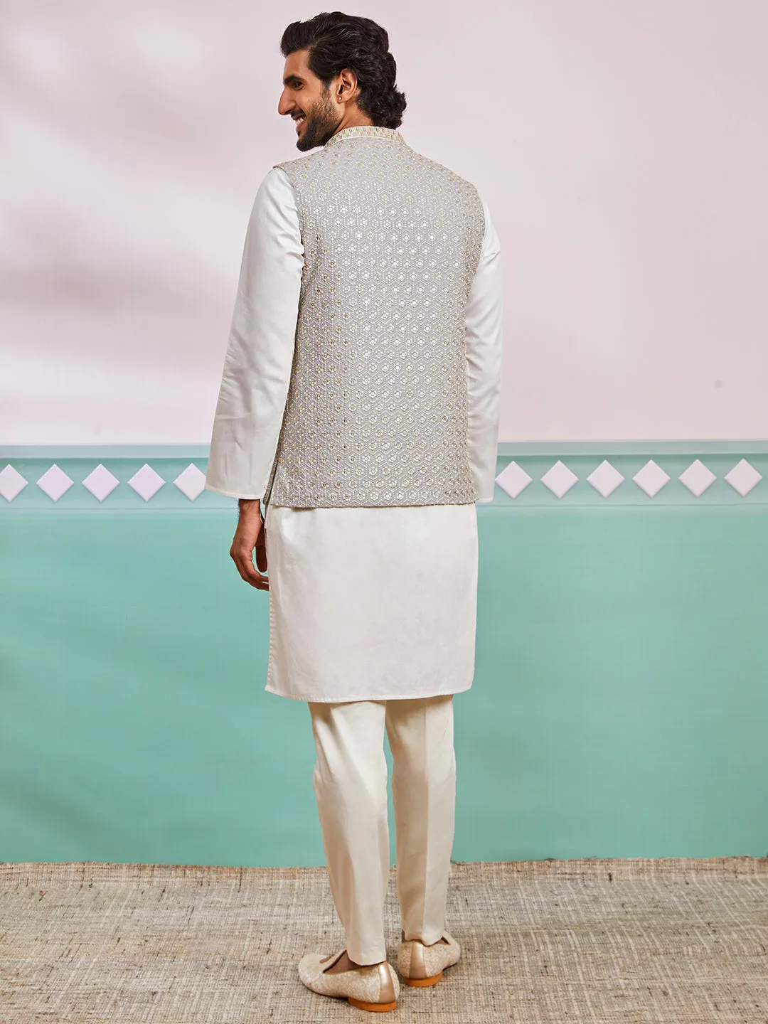 VASTRAMAY Men's Grey Fine Satin Nehru Jacket, Kurta And Pyjama Set.